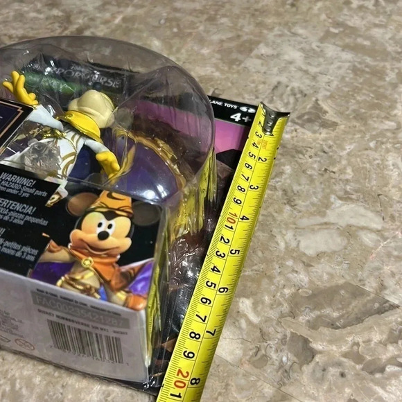 NWOT MICKEY MIRRORVERSE MICKEY SUPPORT MAGICIEN YELLOW HAT - Picture 14 of 15